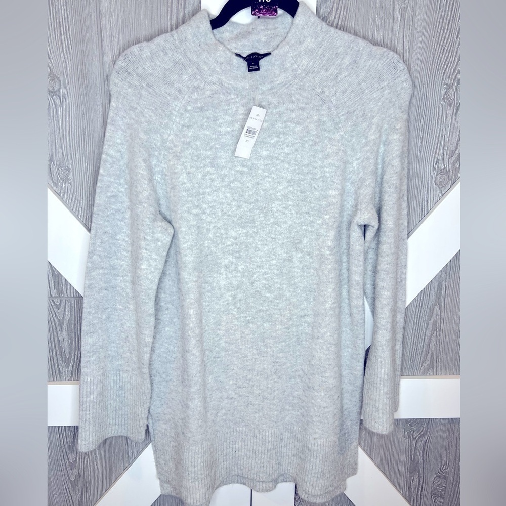 B15.7 NWT Ann Taylor Wool Turtleneck Sweater Gray XS